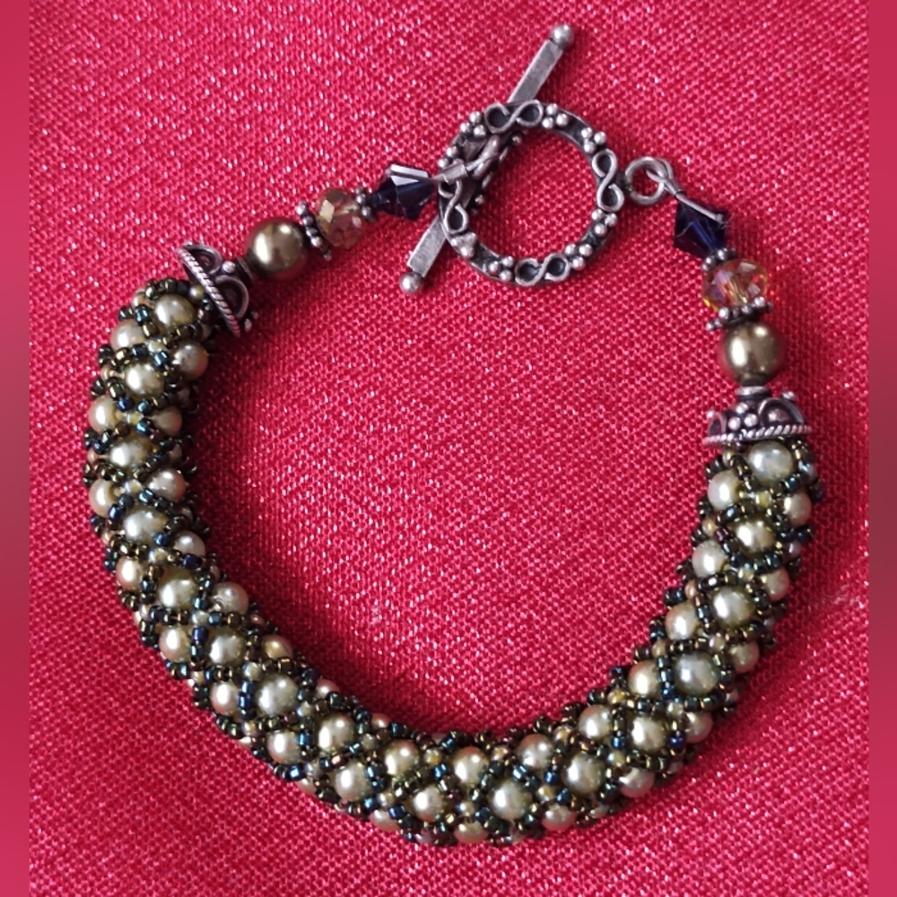 Green, Gold and Black Beaded Kumihimo Bracelet